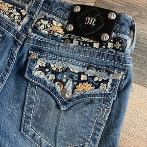 Miss Me Cuffed Capri denim